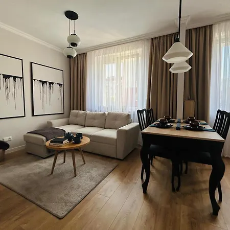 101 Apartment *